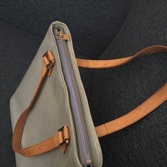 Louis Vuitton Light Sage Green Tote with Textured Leather and Structured Shape - Picture 9 of 17